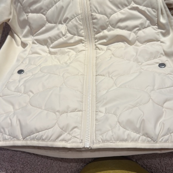 Barbour Kendra Hybrid Quilted Hooded Jacket - Picture 8 of 10
